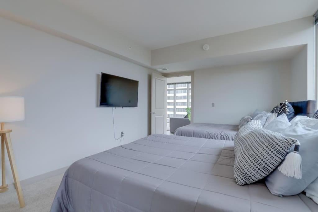 Wonderful 2Br Apartment At Crystal City Арлингтон Экстерьер фото