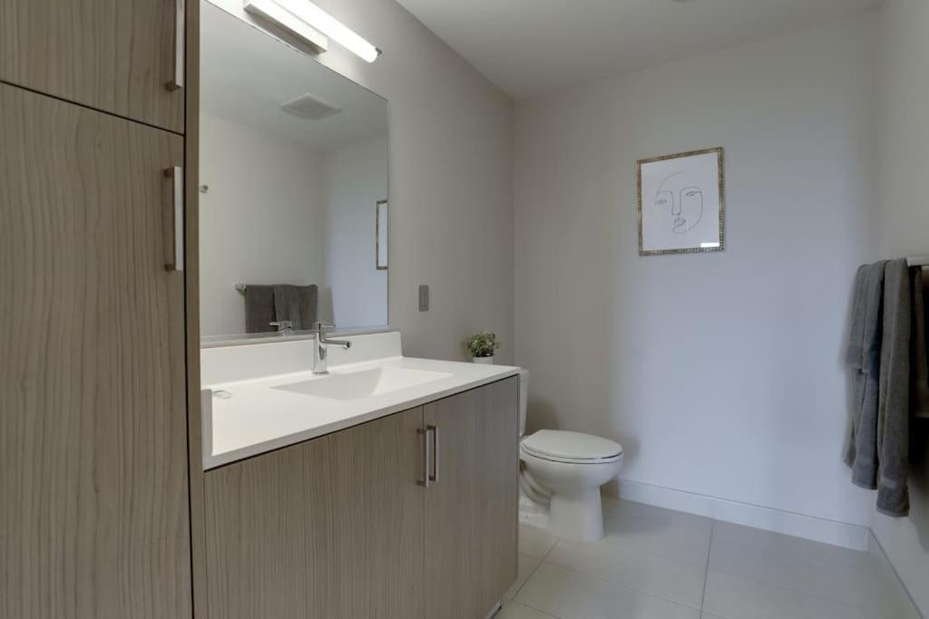 Wonderful 2Br Apartment At Crystal City Арлингтон Экстерьер фото